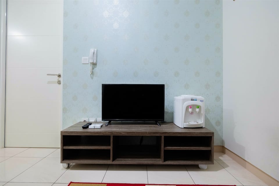 Room | Living area | TV