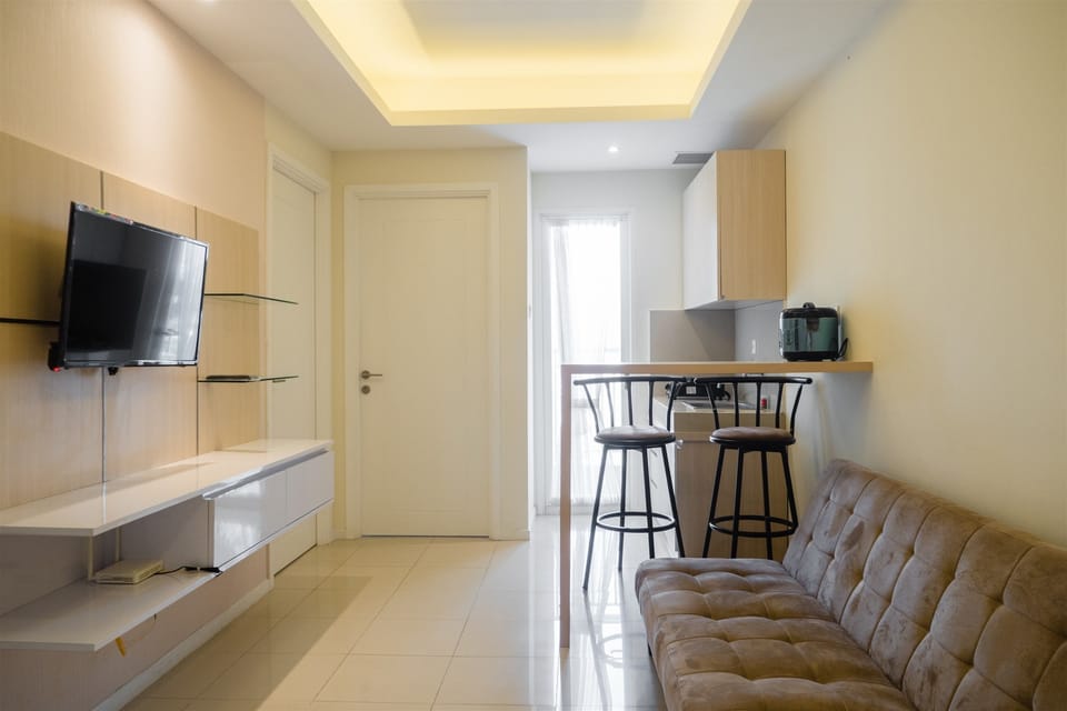 Room | Living area | TV