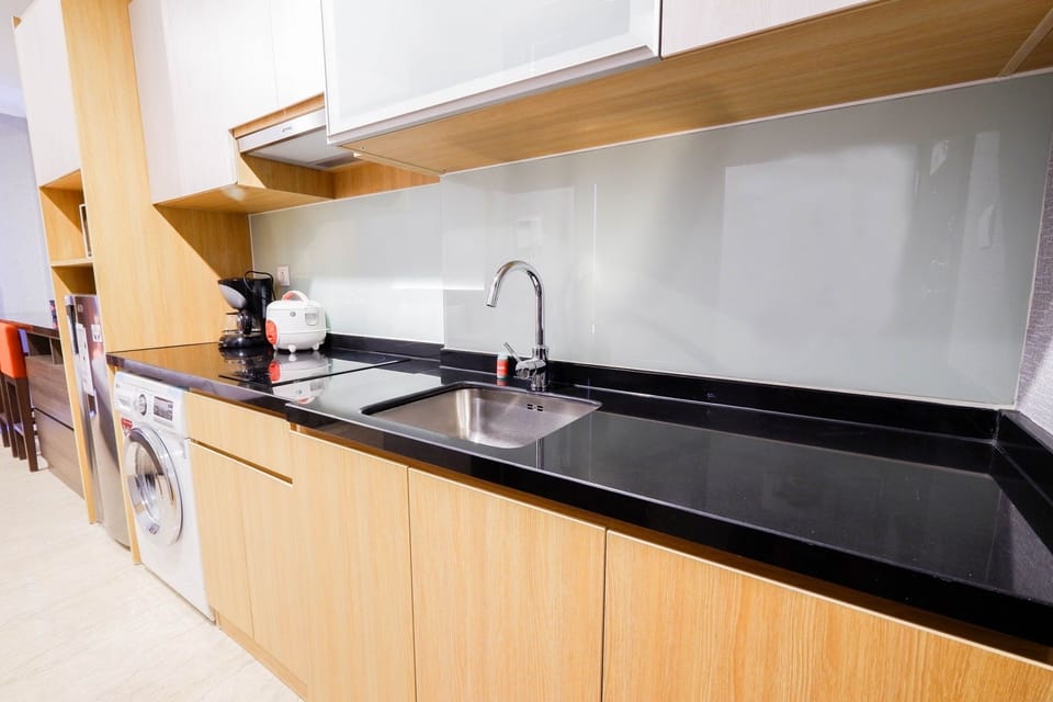 Room | Private kitchenette | Fridge, microwave, stovetop, rice cooker