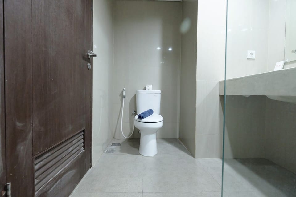 Modern Studio The H Residence near MT Haryono Apartment in Jakarta