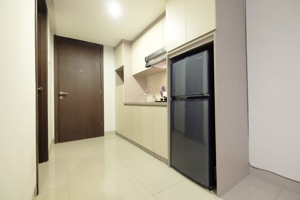 Room | Private kitchen | Fridge, stovetop, rice cooker, cookware/dishes/utensils