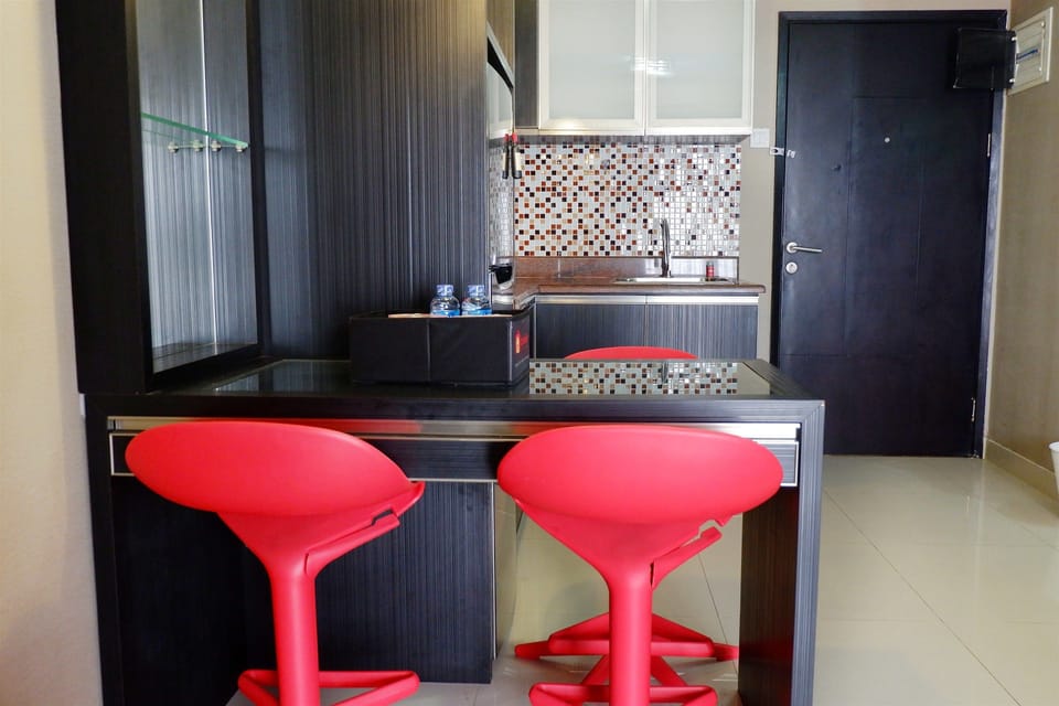 Room | In-room dining
