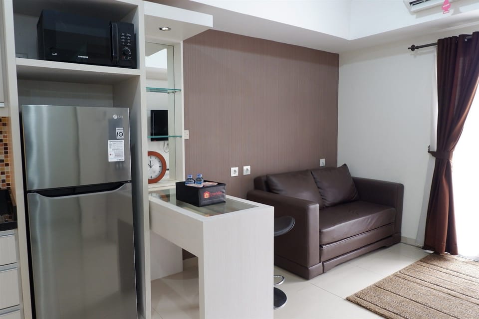 Room | Living area | TV