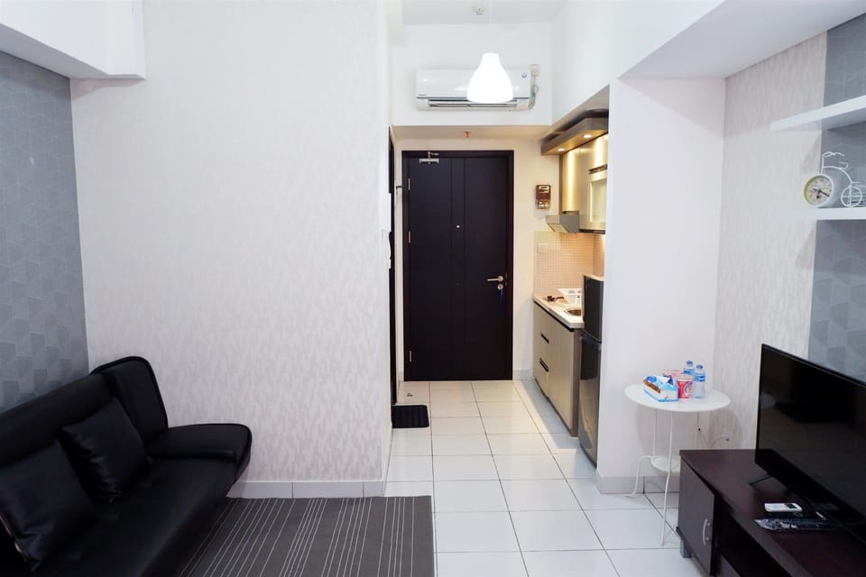 Room | Living room | TV