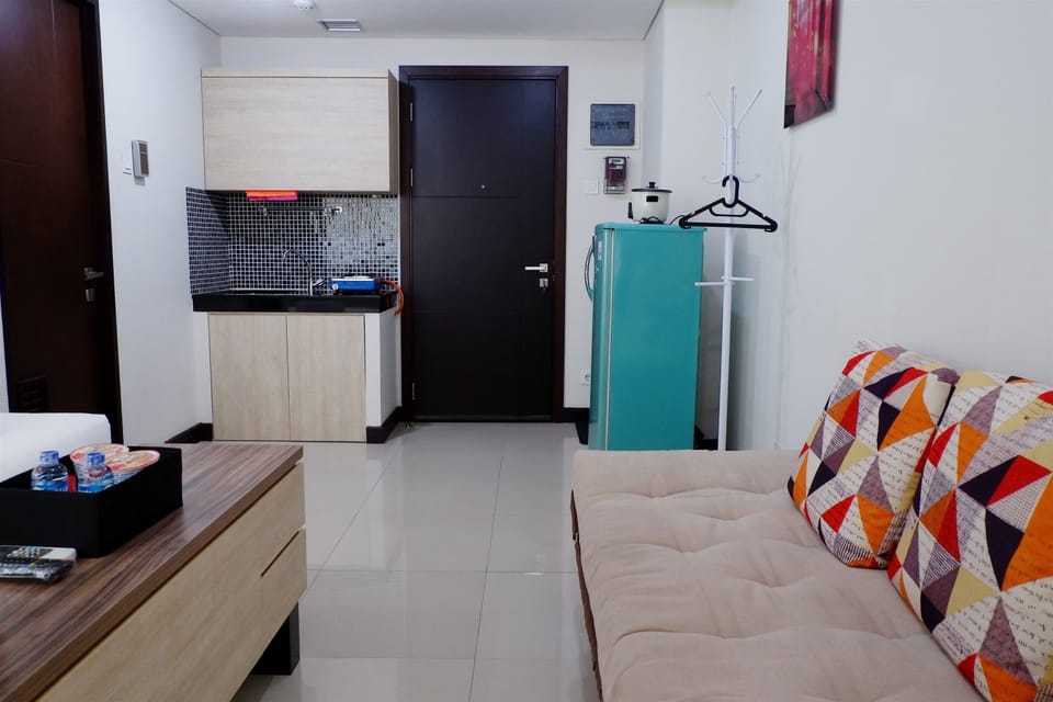 Room | Living area | TV