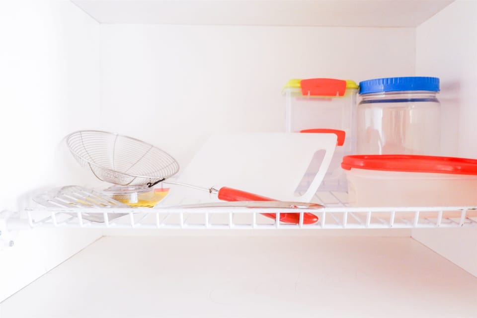 Room | Private kitchenette | Fridge, stovetop, rice cooker, cookware/dishes/utensils