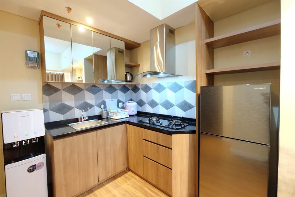 Room | Private kitchen | Fridge, stovetop, rice cooker, cookware/dishes/utensils