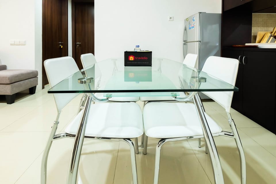 Room | In-room dining