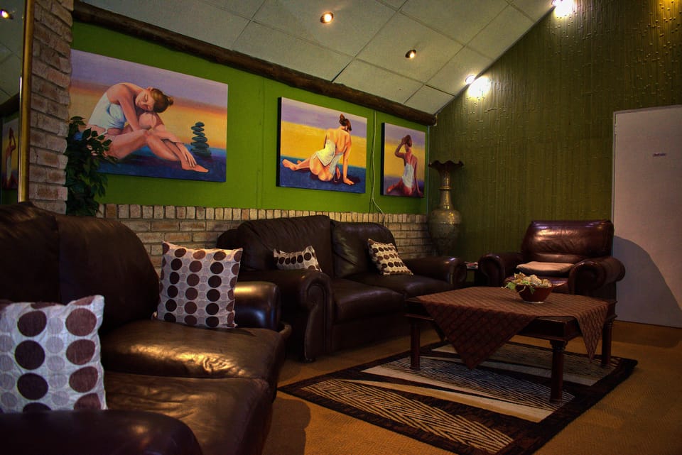Couples treatment rooms, deep-tissue massages, massages