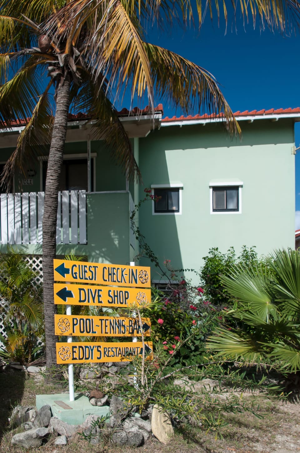 Signs directing you around Sand Dollar Condos