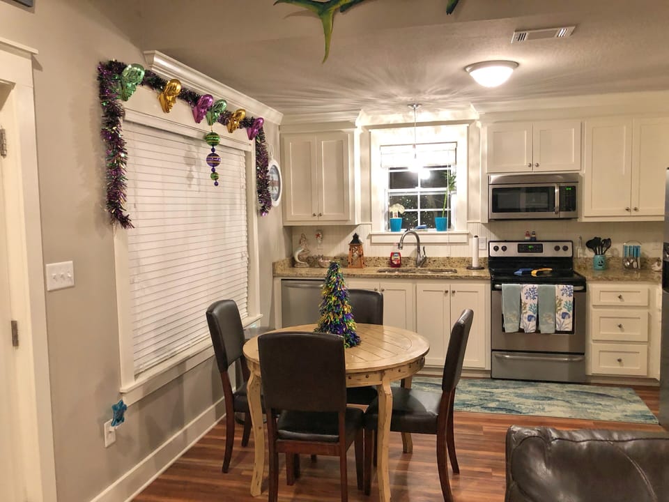 Kitchen/Dining