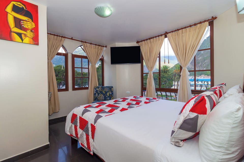 Double Room, Non Smoking, City View | Blackout drapes, WiFi (free)