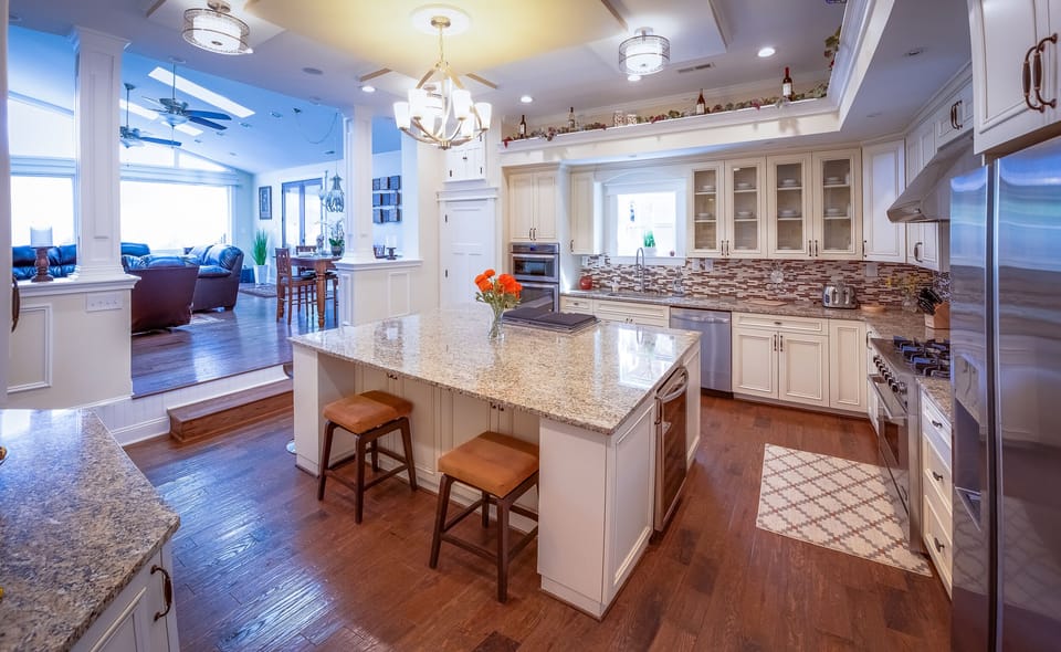 Gourmet kitchen 
