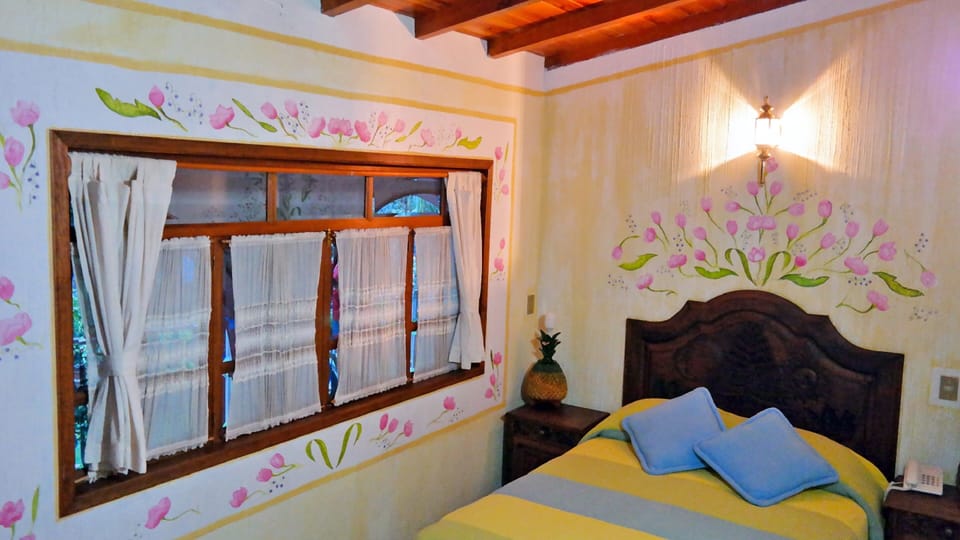 Design Room, Non Smoking, Garden View | Garden view