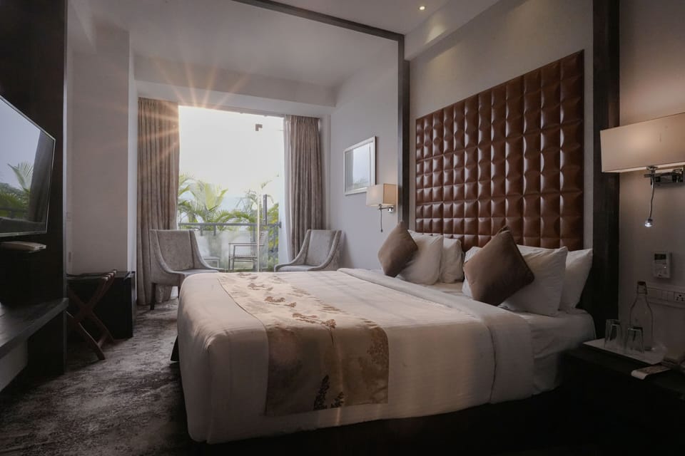 Deluxe Room, 1 Double Bed, City View | Premium bedding, individually decorated, individually furnished