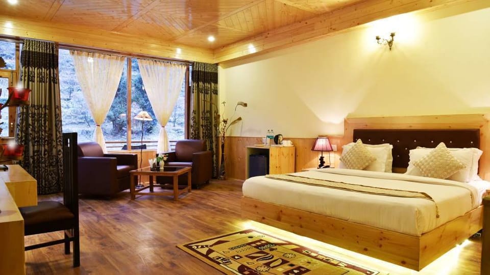 Desk, rollaway beds