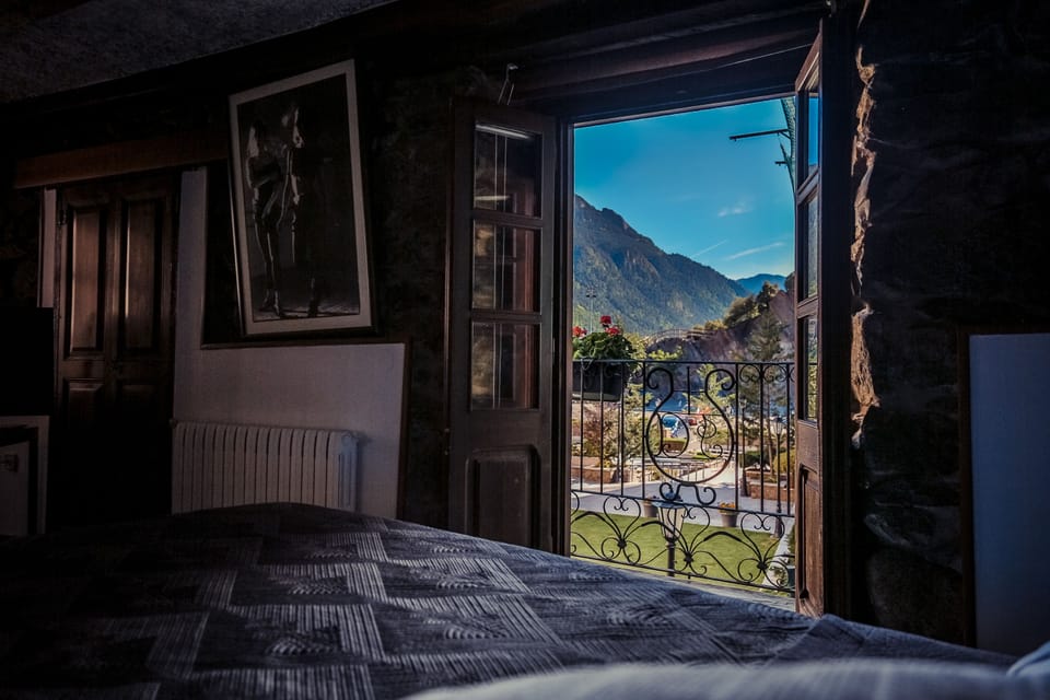 Deluxe Double Room, Bathtub | Mountain view