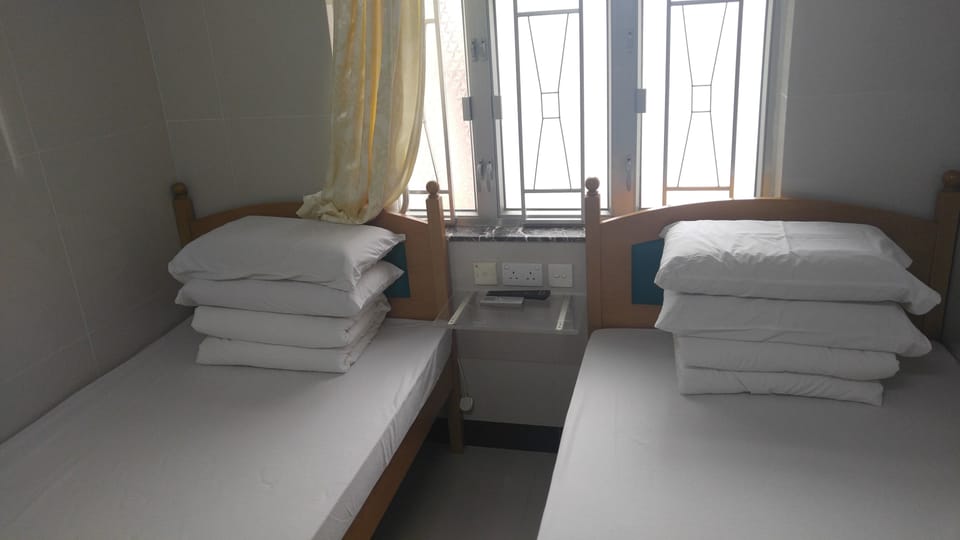 Comfort Twin Room | Blackout drapes, free WiFi, bed sheets