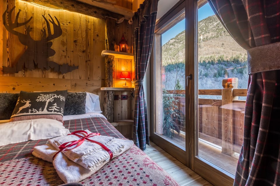 Double Room | Minibar, free WiFi, bed sheets