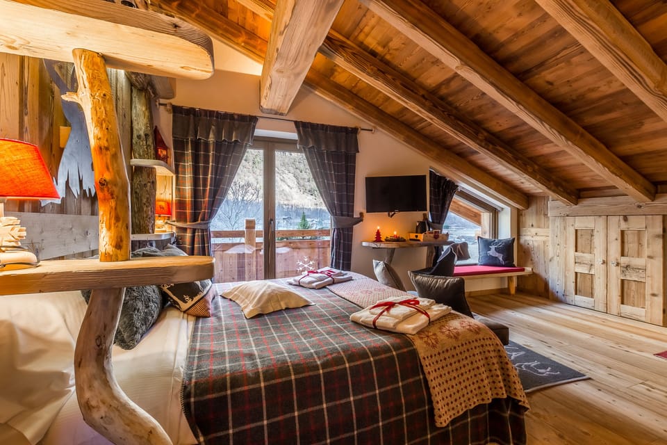 Double Room | Minibar, free WiFi, bed sheets