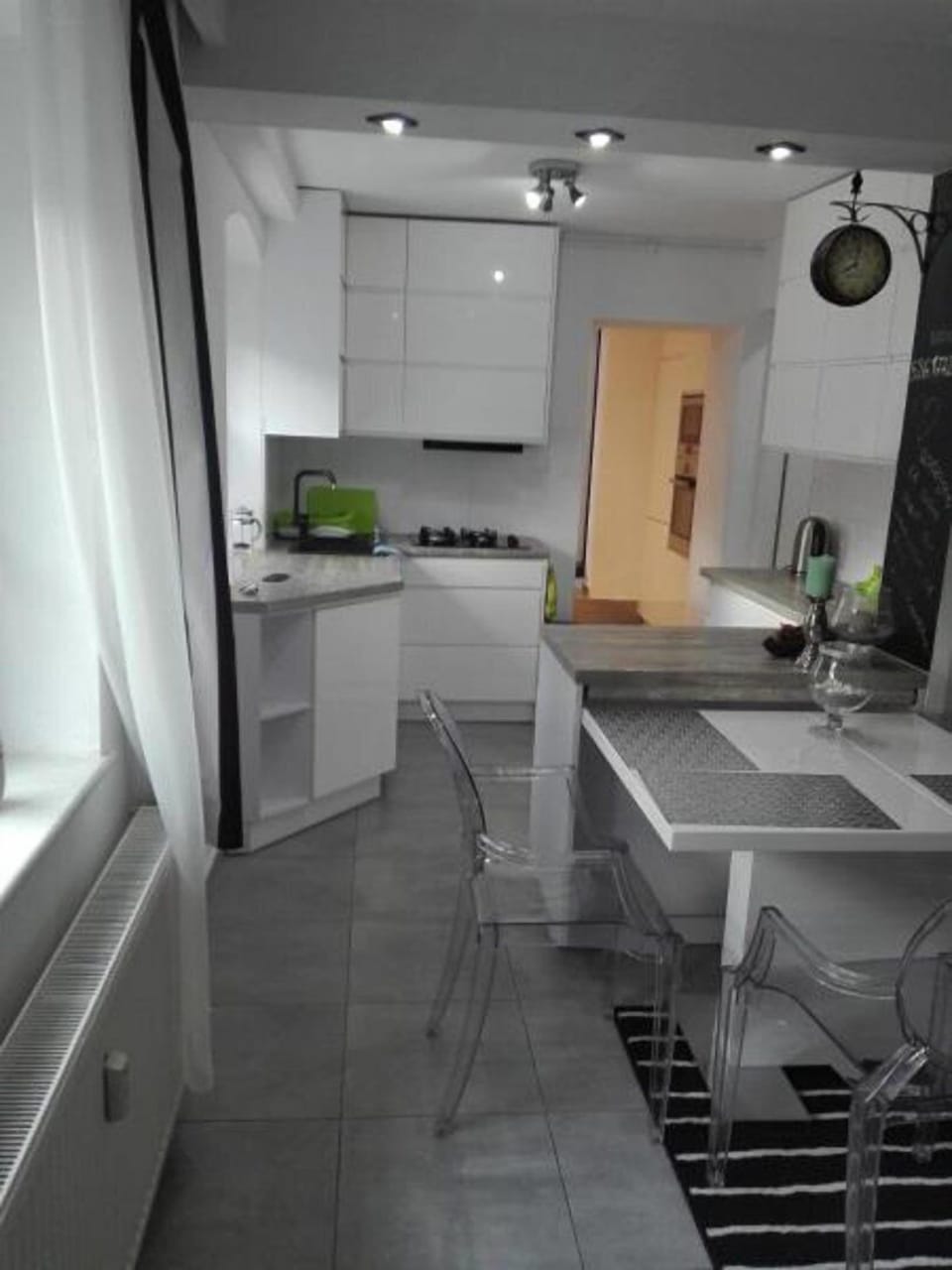 In-room dining