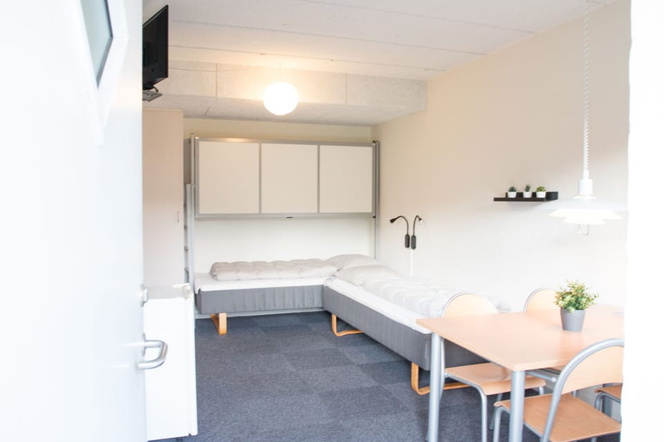 Desk, free WiFi, bed sheets