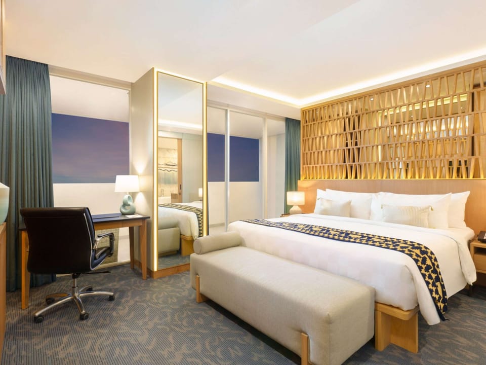 Presidential Suite, 2 Bedrooms, Balcony, City View | In-room safe, desk, blackout drapes, iron/ironing board (on request)