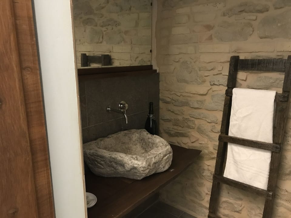Double Room, Garden View | Bathroom | Shower, rainfall showerhead, hair dryer, bidet
