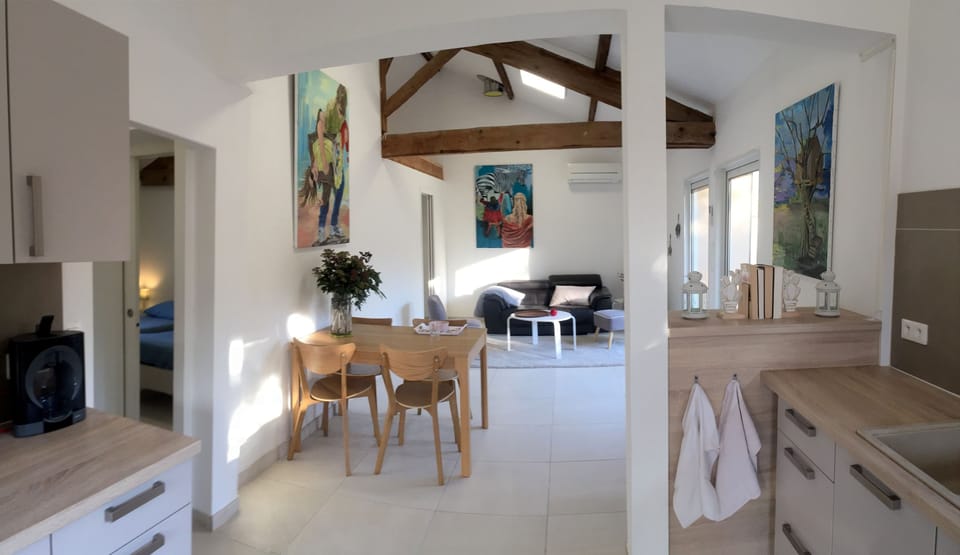 Superior House, 2 Bedrooms (Annexe) | Living area