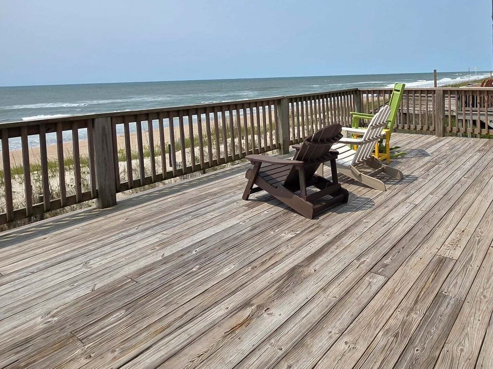 ocean front deck