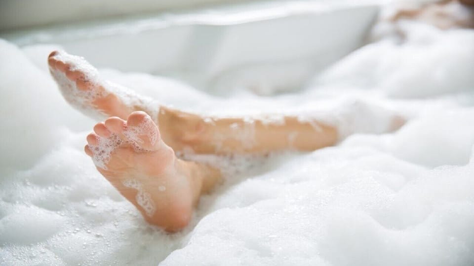 BELLEVUE has two bathtubs, (in separate bathrooms), to relax and enjoy!
