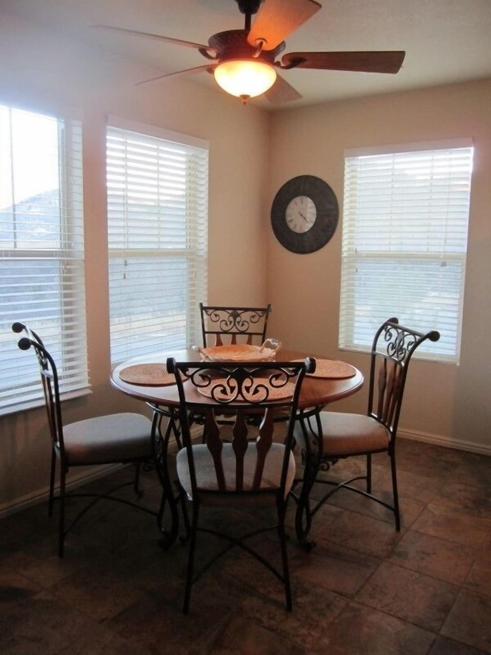 Dining area with views of the Jordanelle & Deer Valley 