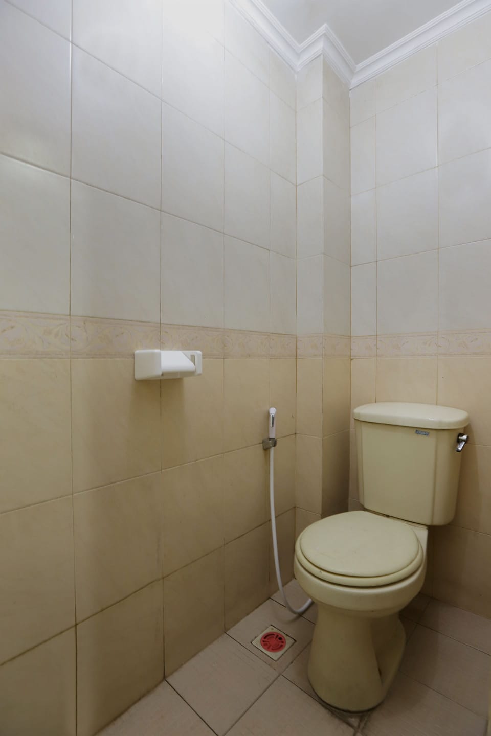Shower, free toiletries, towels, soap