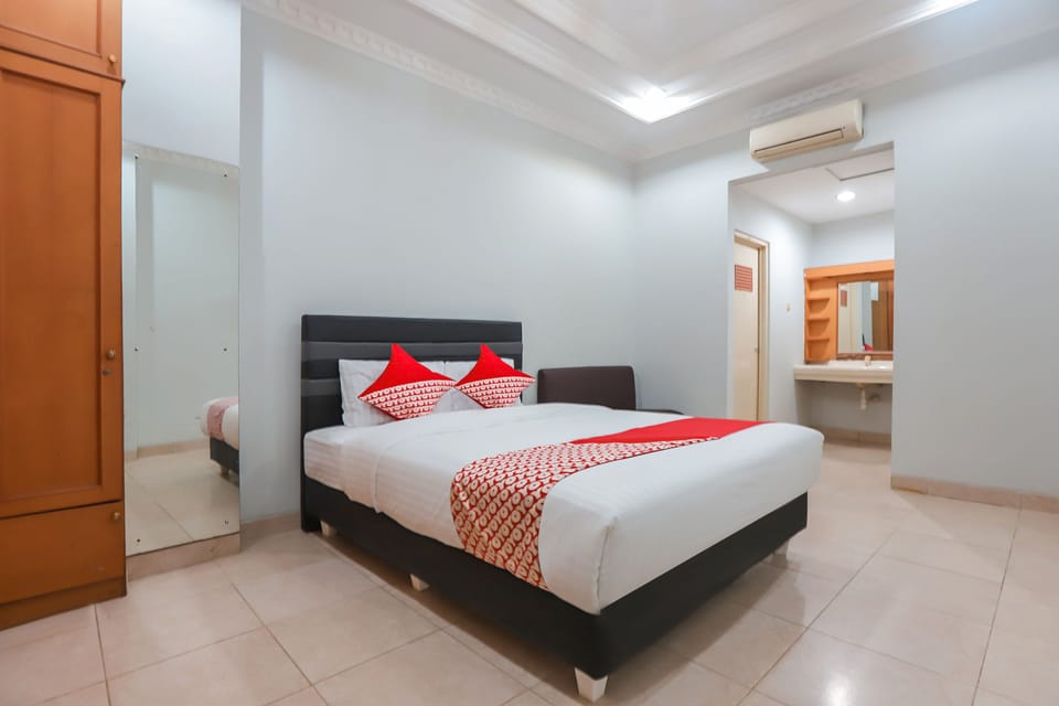 Premium bedding, free WiFi, bed sheets