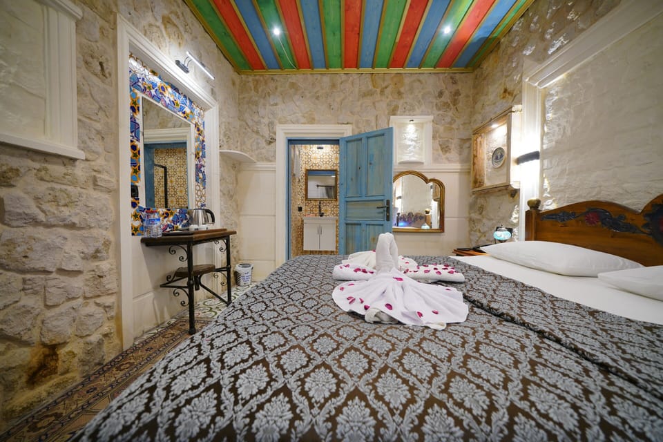 Deluxe Room 2 adults 201 | In-room safe, laptop workspace, blackout drapes, soundproofing