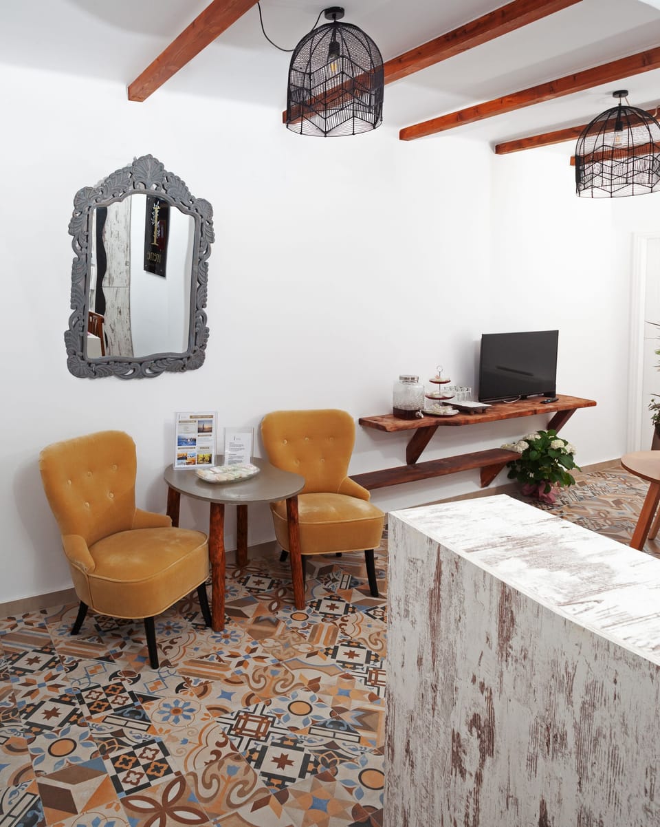 Irene City Villas Hotel in Thera