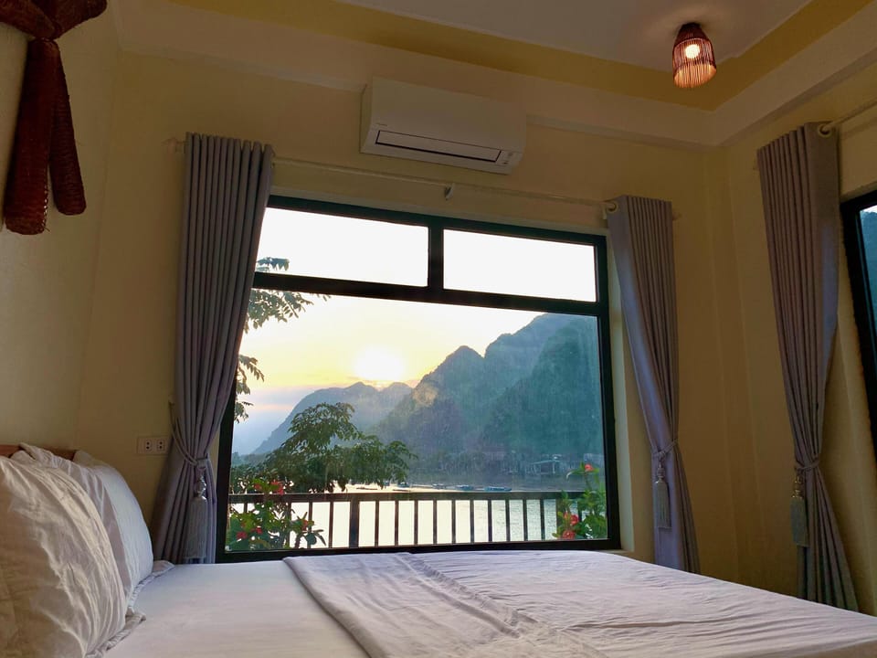 Deluxe Double Room, Balcony, River & Moutain View  | Individually decorated, individually furnished, desk, laptop workspace