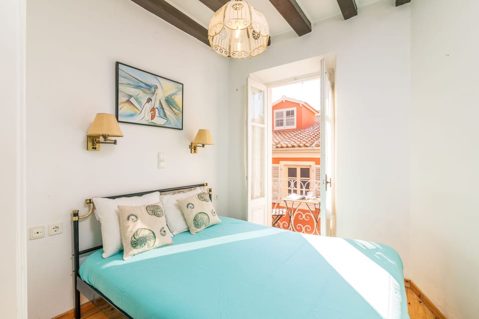 Apartment, 1 Double Bed | 1 bedroom, iron/ironing board, free WiFi, bed sheets