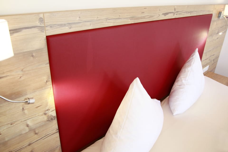 Double Room | In-room safe, desk, soundproofing, rollaway beds