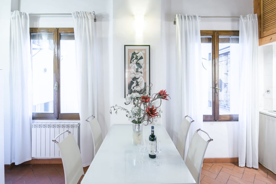 Romantic Loft, 1 Bedroom | In-room dining