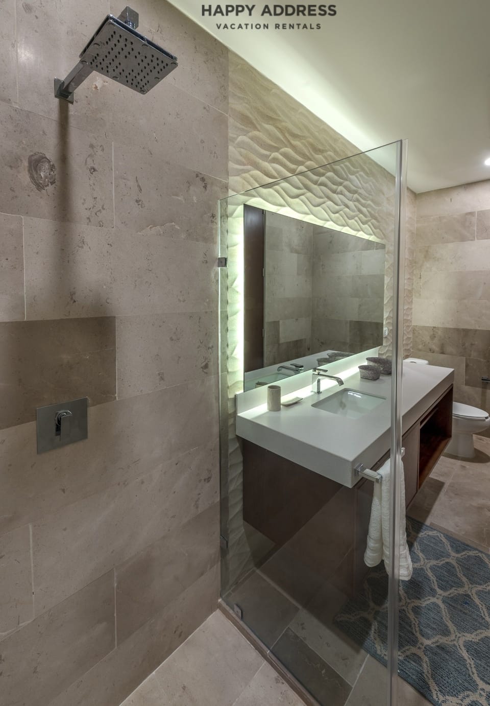 New and modern 2BR downtown apartment by Happy Address Apartment in Playa del Carmen