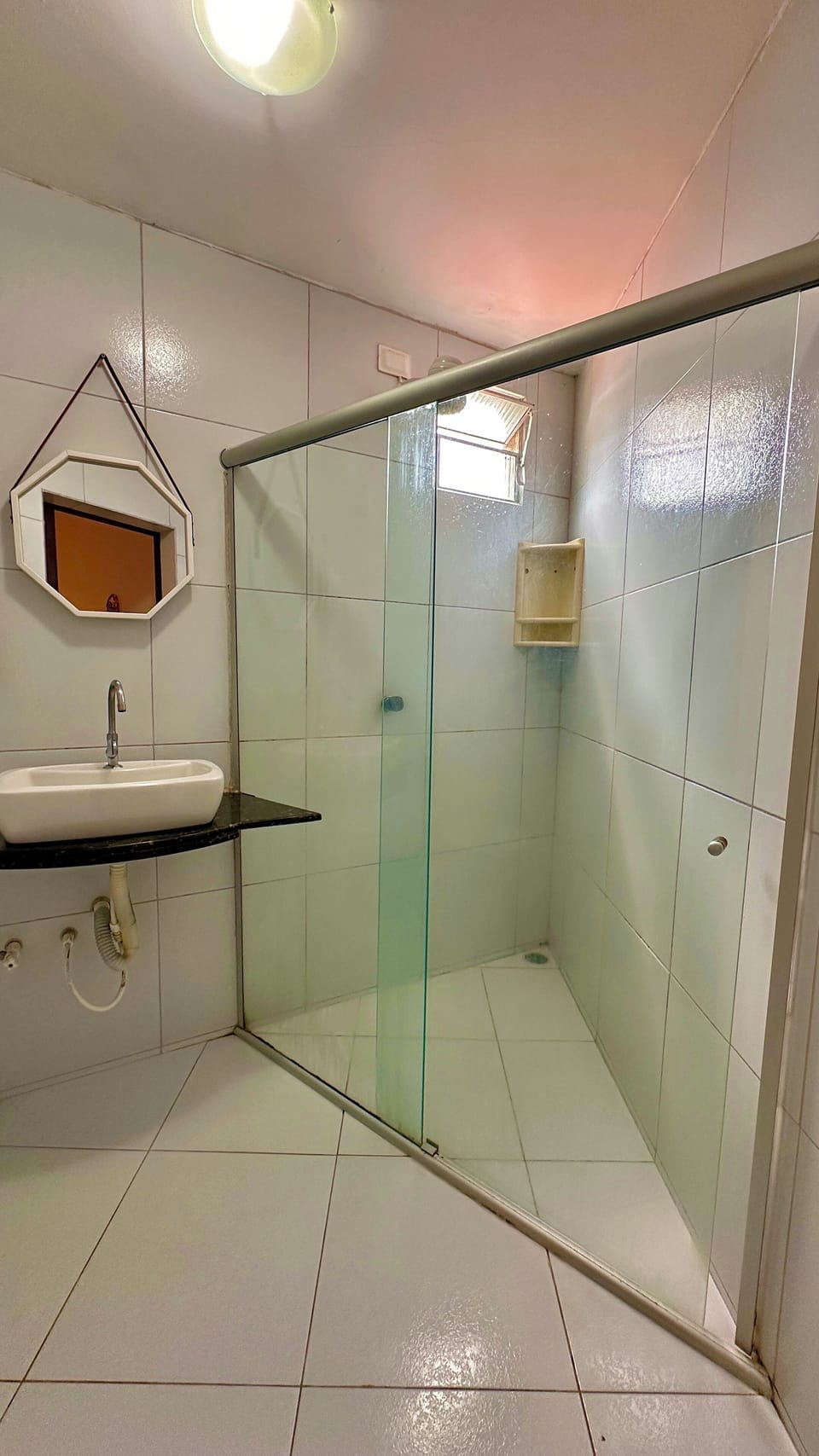 Quarto Quadruplo padrão | Bathroom | Shower, towels