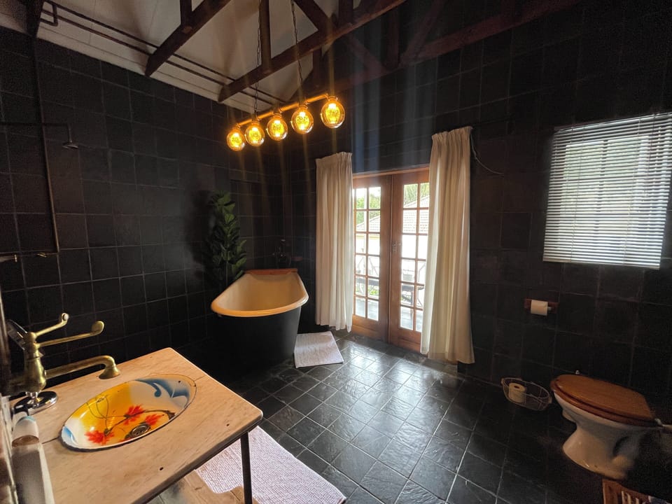Standard Room, 1 Double Bed, Non Smoking, Pool View | Bathroom | Hair dryer, towels, soap, toilet paper