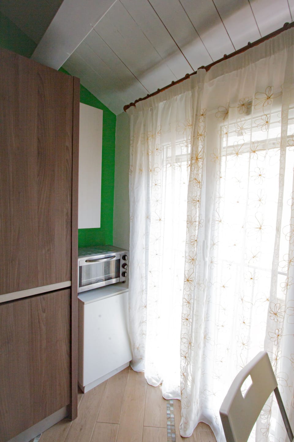 Studio, 1 Queen Bed, Non Smoking, Balcony (Liza) | Desk, free WiFi, bed sheets
