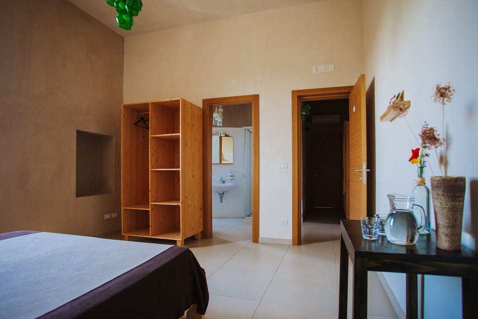 Triple Room, Garden View (Lavanda) | Free WiFi, bed sheets, wheelchair access