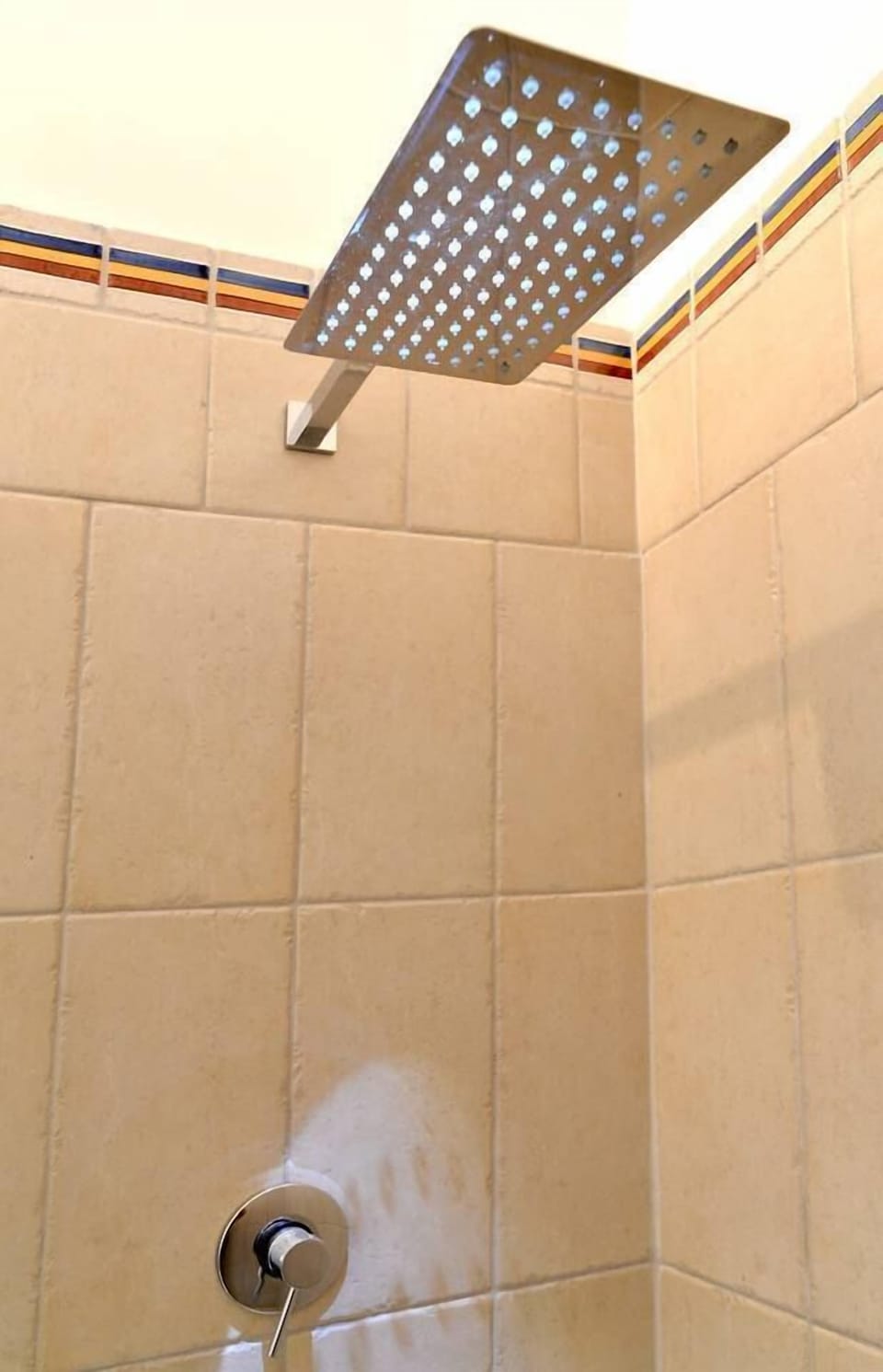 Comfort Triple Room, Balcony | Bathroom | Shower, rainfall showerhead, hair dryer, bidet