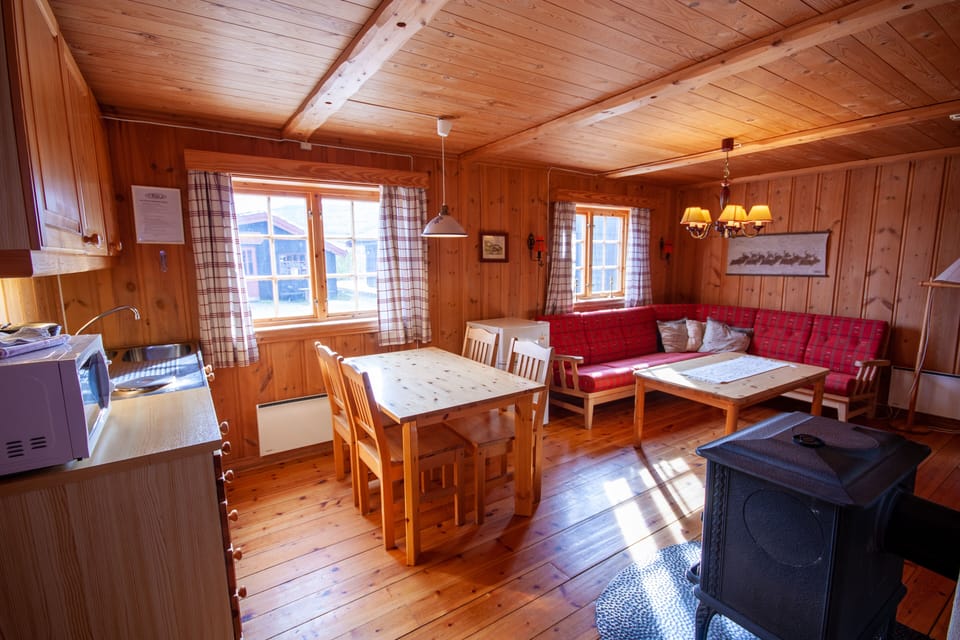 Sjaakstugu | Laptop workspace, WiFi (free), bed sheets