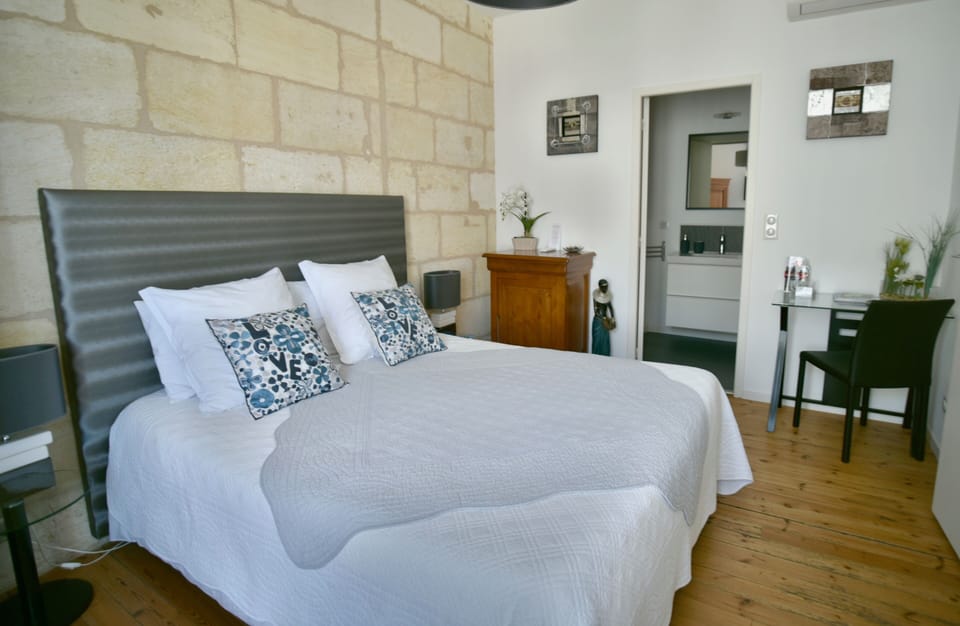 Superior Double Room | In-room safe, individually decorated, individually furnished, desk