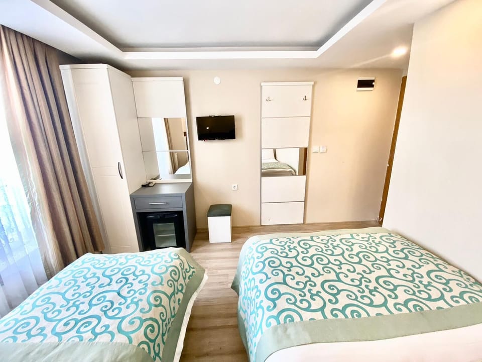 In-room safe, desk, free WiFi, bed sheets