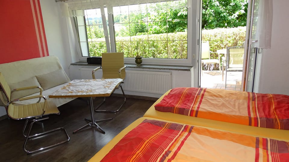 Double Room | Free WiFi, bed sheets